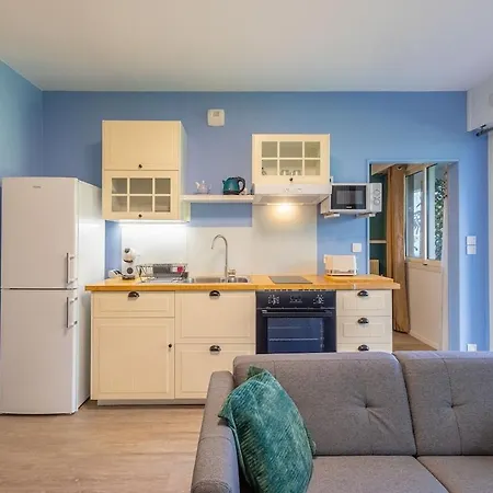 Cosy Et Terrasse En Merignac (Gironde)